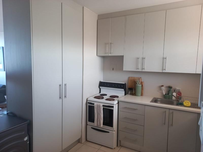 2 Bedroom Property for Sale in Loevenstein Western Cape